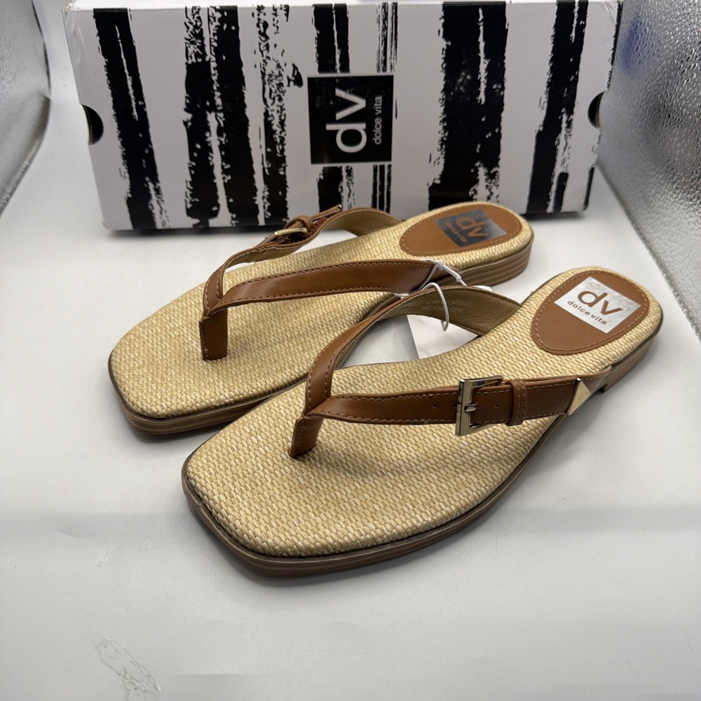 Dolce Vita Women's Tan Sandles Size 9. New
